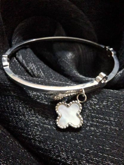 Opaline charm bracelet