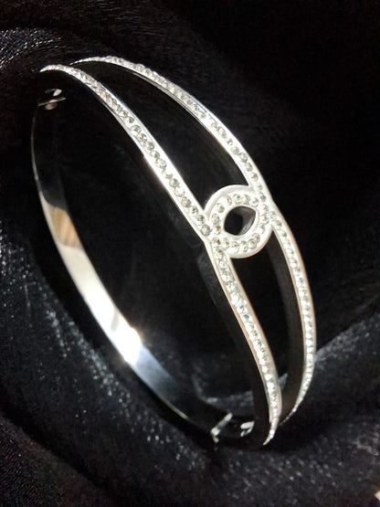 Aurelia Loop bracelet