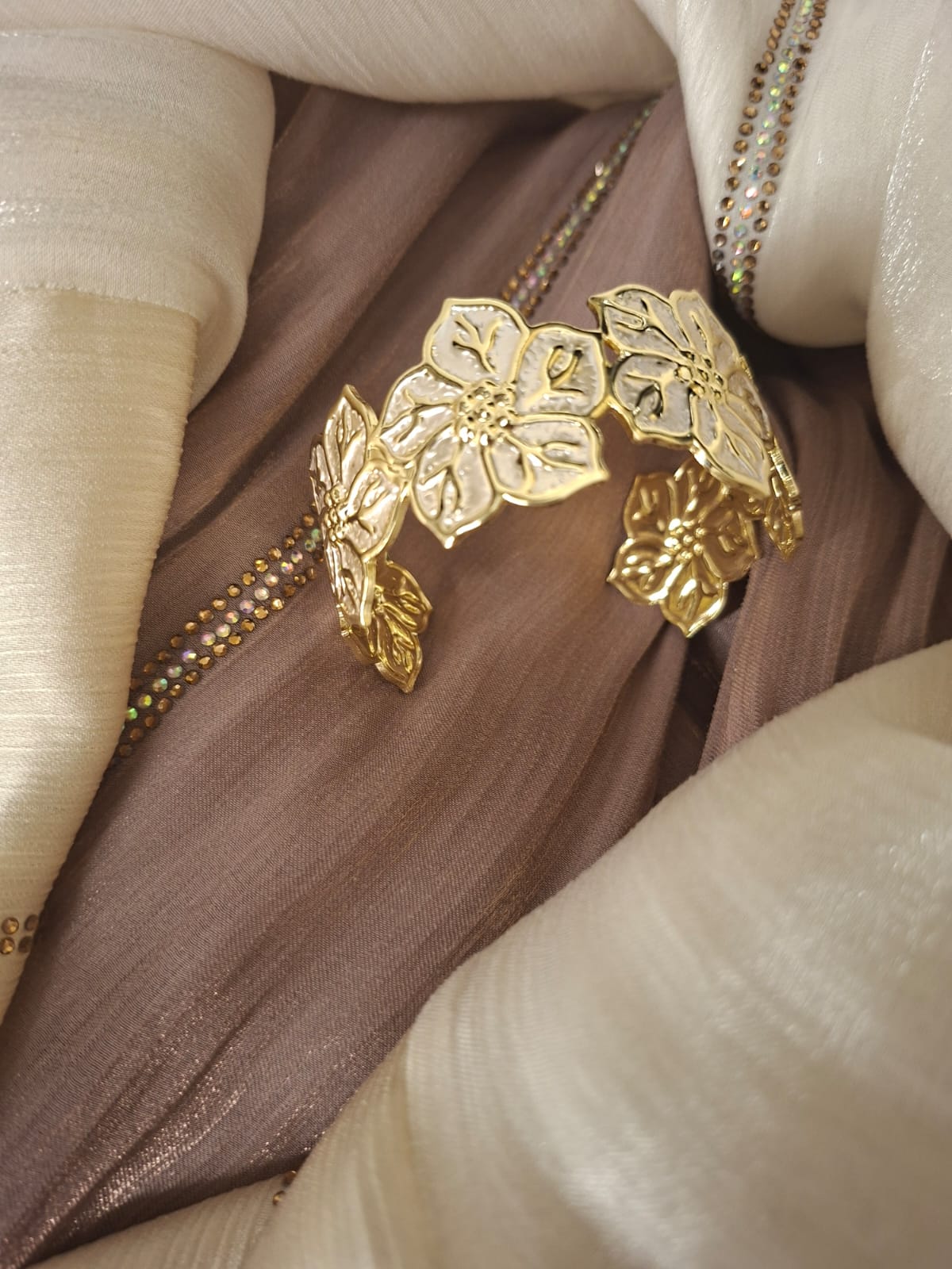 Turkish broad white and gold tone kada TK3