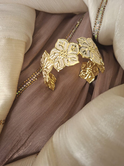 Turkish broad white and gold tone kada TK3