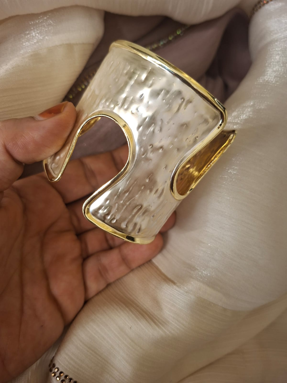 Turkish broad white and gold tone kada TK5