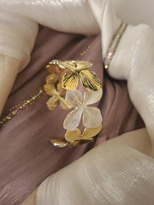 Turkish broad white and gold tone kada Tk7