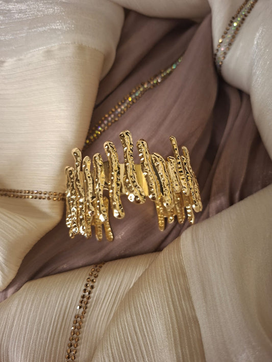Golden Cuff Bacelet CB2